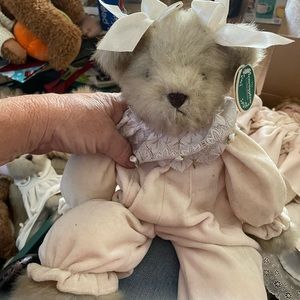 Bearington bear Heather in her pink Romper